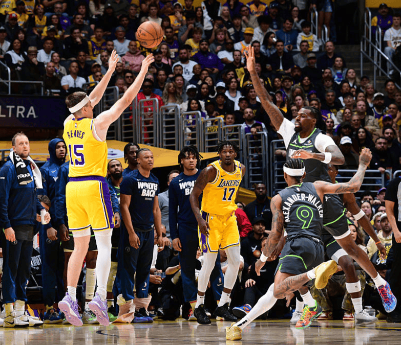 关于失误是败因:上海队全场失误高达20次,错失获胜良机的信息 关于失误是败因:上海队全场失误高达20次,错失获胜良机的信息