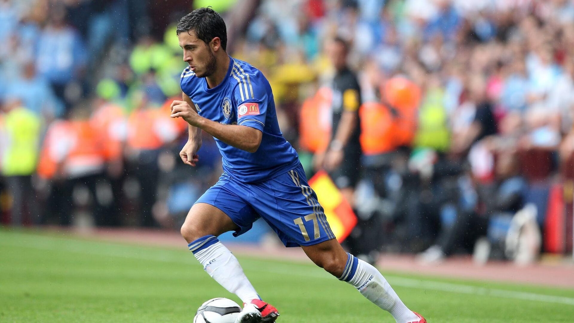 巴黎圣日耳曼集中引援，打造星光熠熠的阵容，巴黎圣日耳曼新引进的队员